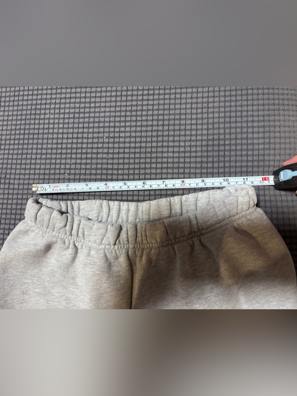 TNA Light Gray Sweatpants with Elastic Cuffs - Picture 4 of 4